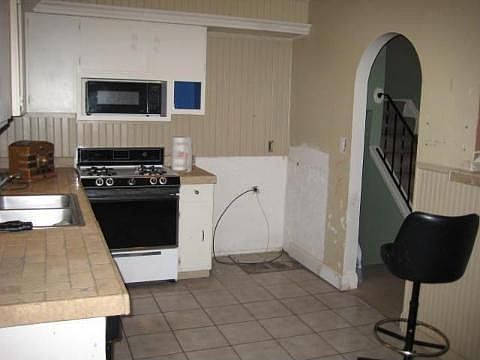 3rd image of 24795 Orchid St