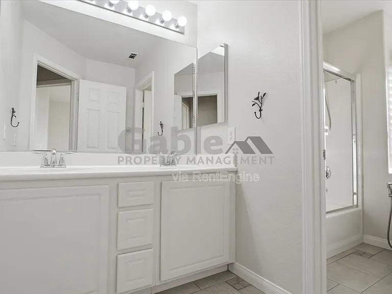 27946 Periwinkle Ln — Photo 17