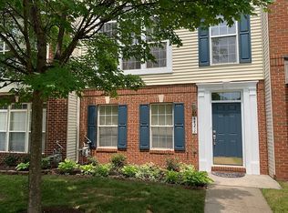 44252 Navajo Dr, Ashburn, VA 20147