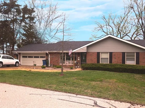 12 Lakewood Dr, Hillsboro, MO 63050