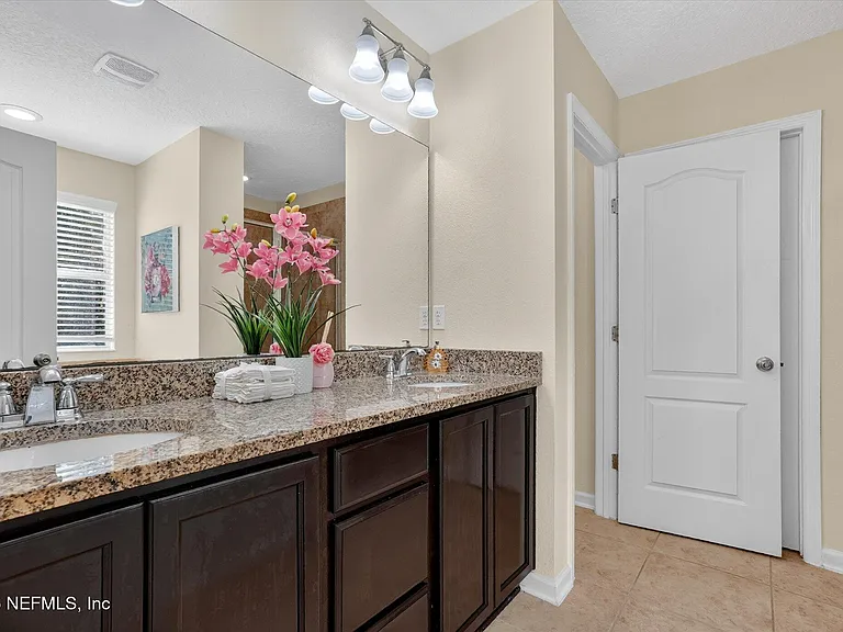 81 Vestavia Ct — Photo 33