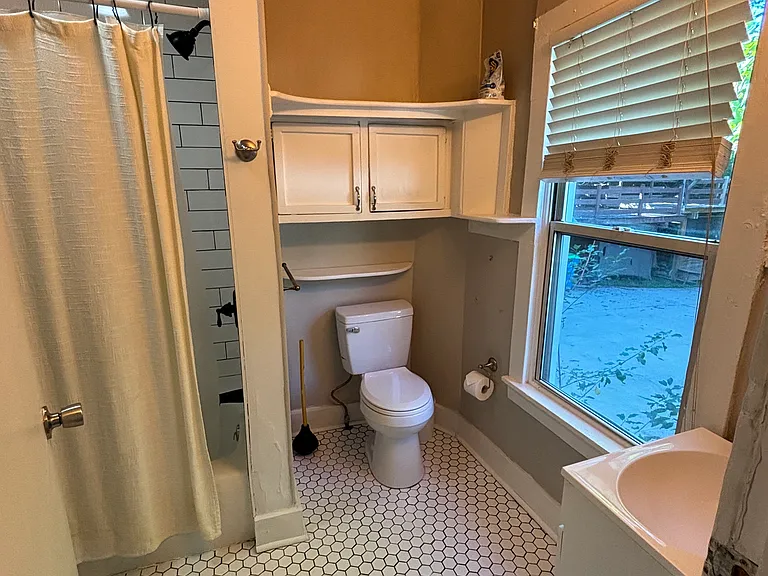 232 Chagrin Blvd #A — Photo 9