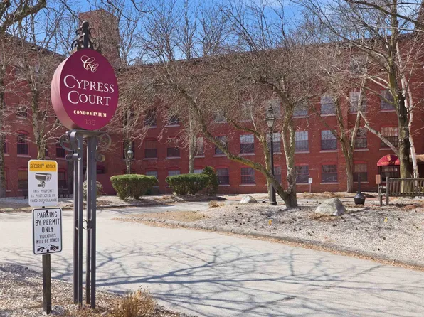 335 Cypress Street #3J, Manchester, NH 03103