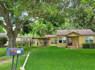 6711 Fm 442 Rd, Boling, TX 77420