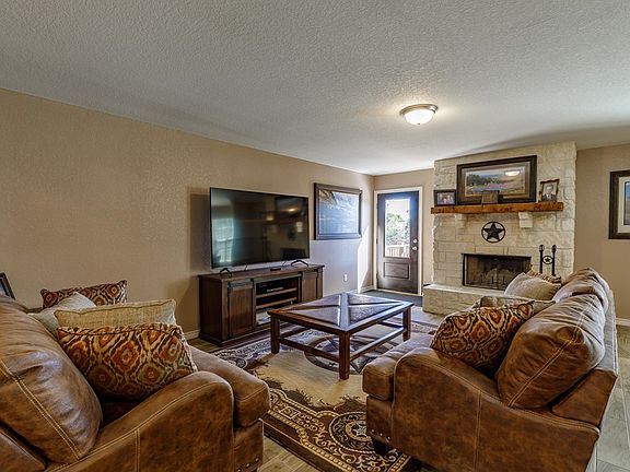 5th image of 105 Pond Creek Ln W