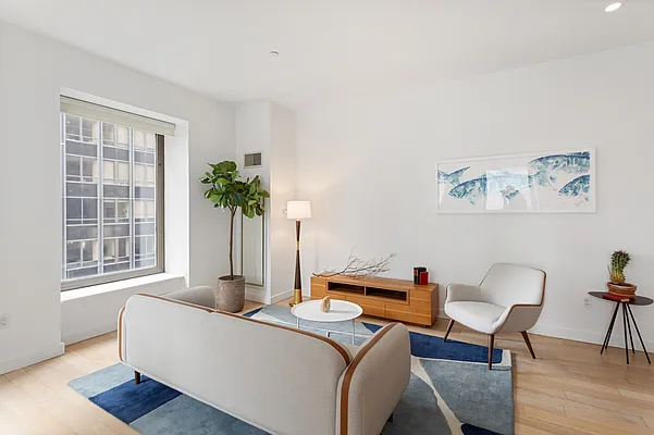 Rented by R New York | media 3