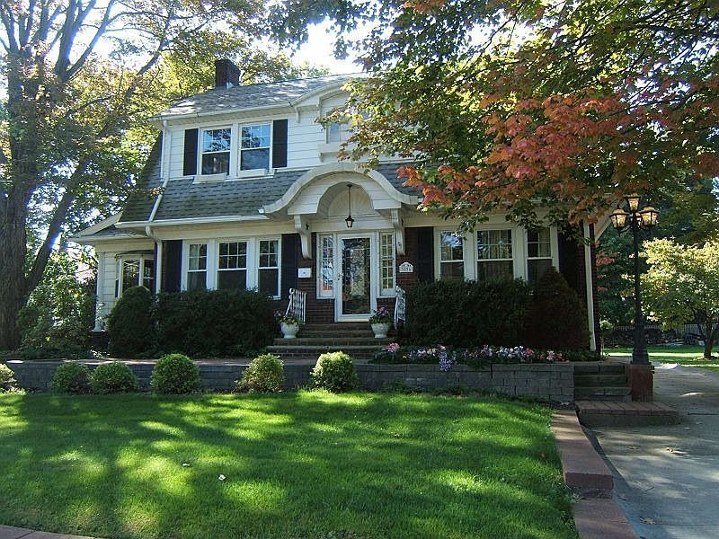 1st image of 3896 Argonne Ave