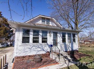 413 Carola St, Creve Coeur, IL