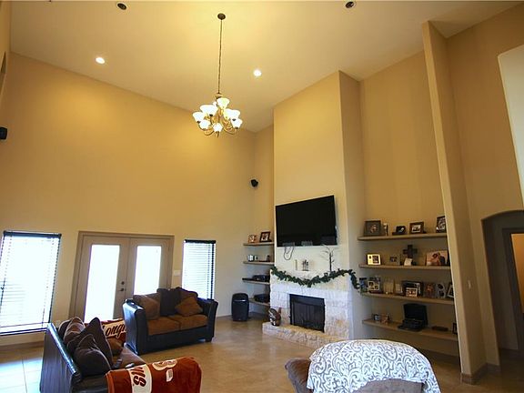 4th image of 23617 Oak Hill Dr