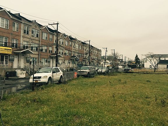4th image of Seagirst Ave And Beech 28 St