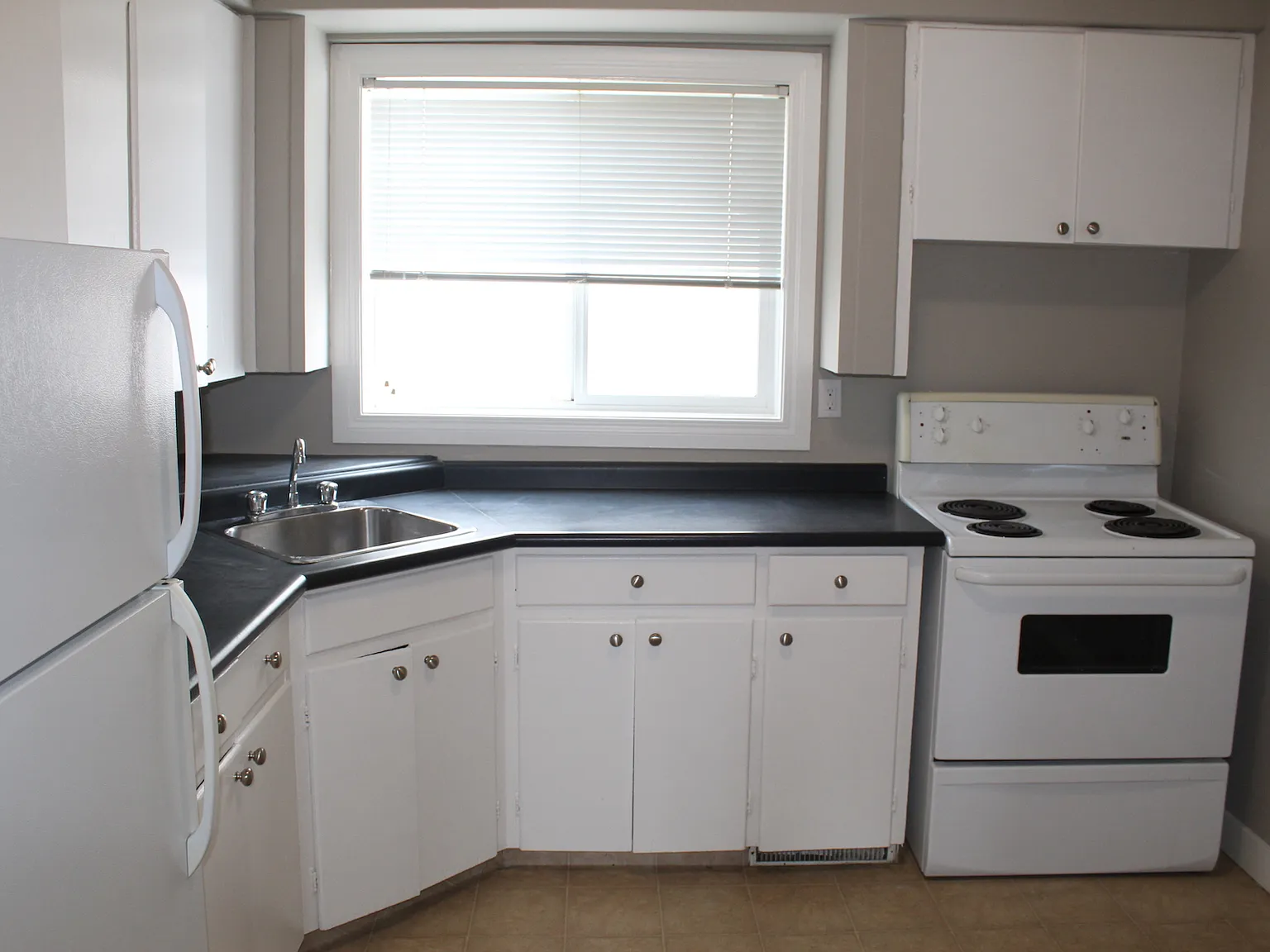 Abigail Apartments — Photo 4