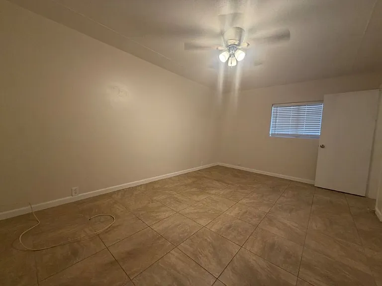 600 S Roosevelt St — Photo 9