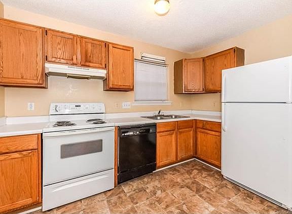3rd image of 7617 Denon Hills Dr