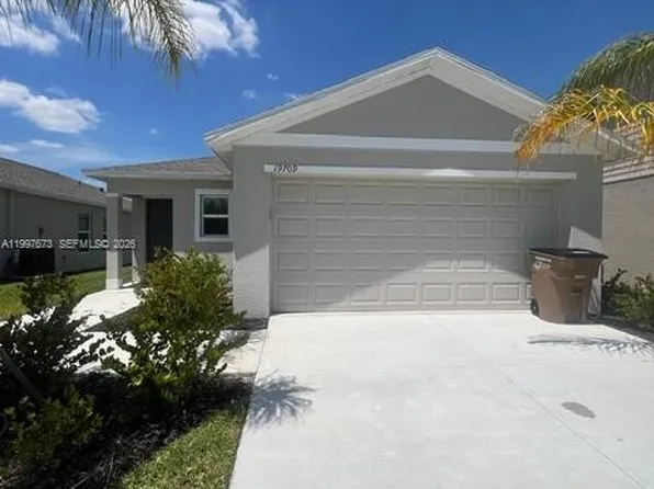19709 Garden Ridge Ct, Lehigh Acres, FL 33974
