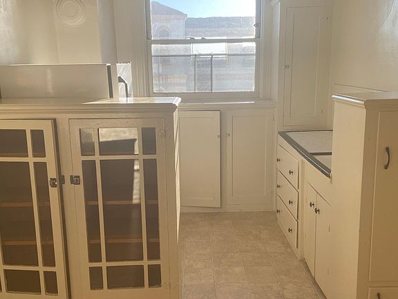 5th image of 2330 Francisco St #19