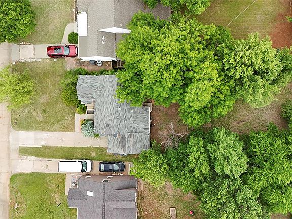 4th image of 712 NW 48th St