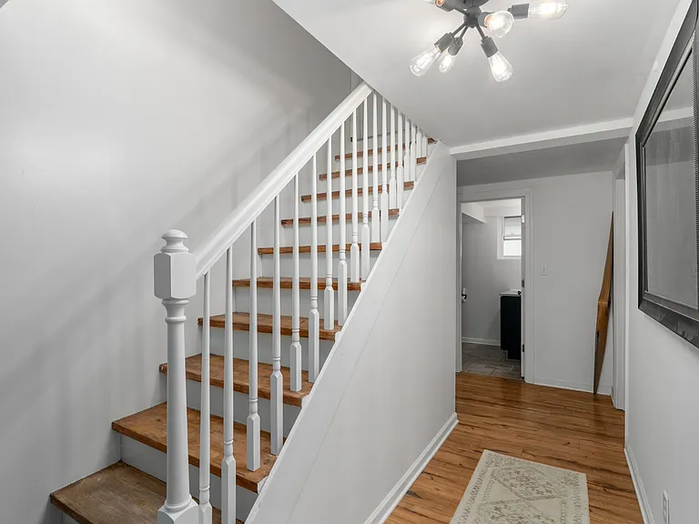 3305 Cocoa Dr — Photo 4
