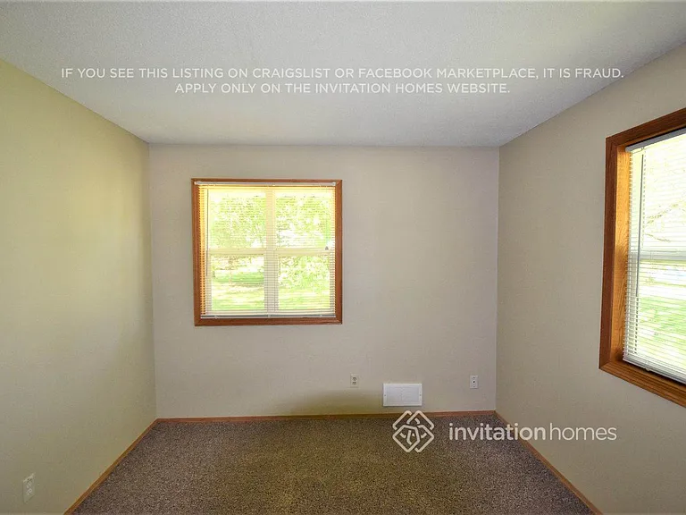 906 Ghostley Ln N — Photo 6