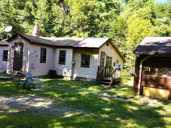 31 Watson Road, Winchester, NH 03470