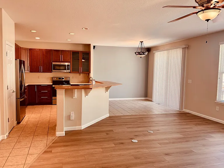 4614 Belford Cir — Photo 12