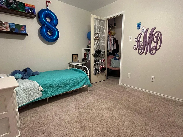 414 Spurlock Dr — Photo 8