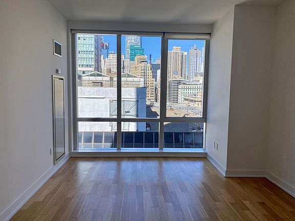 4th image of 885 6th Ave APT 19F