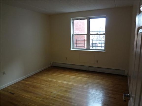 5th image of 138 E 112th St APT 2B