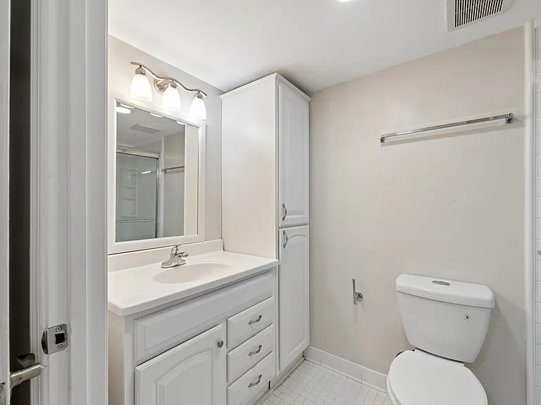 7 Silverwood Cir #3 — Photo 11