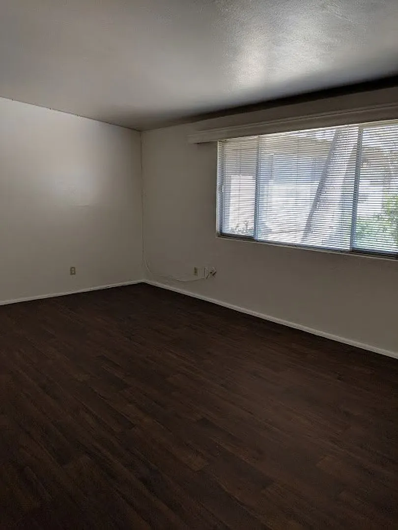 2 bed, 2.0 bath, 1050 sqft, $1,449 — Photo 4