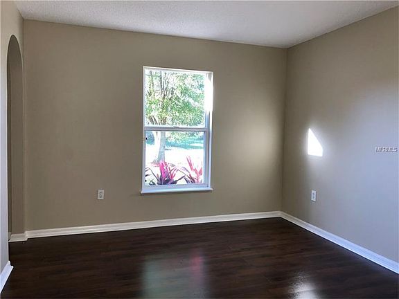 4th image of 1107 Roan Ct
