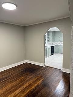 4th image of 103 Glenn Ave