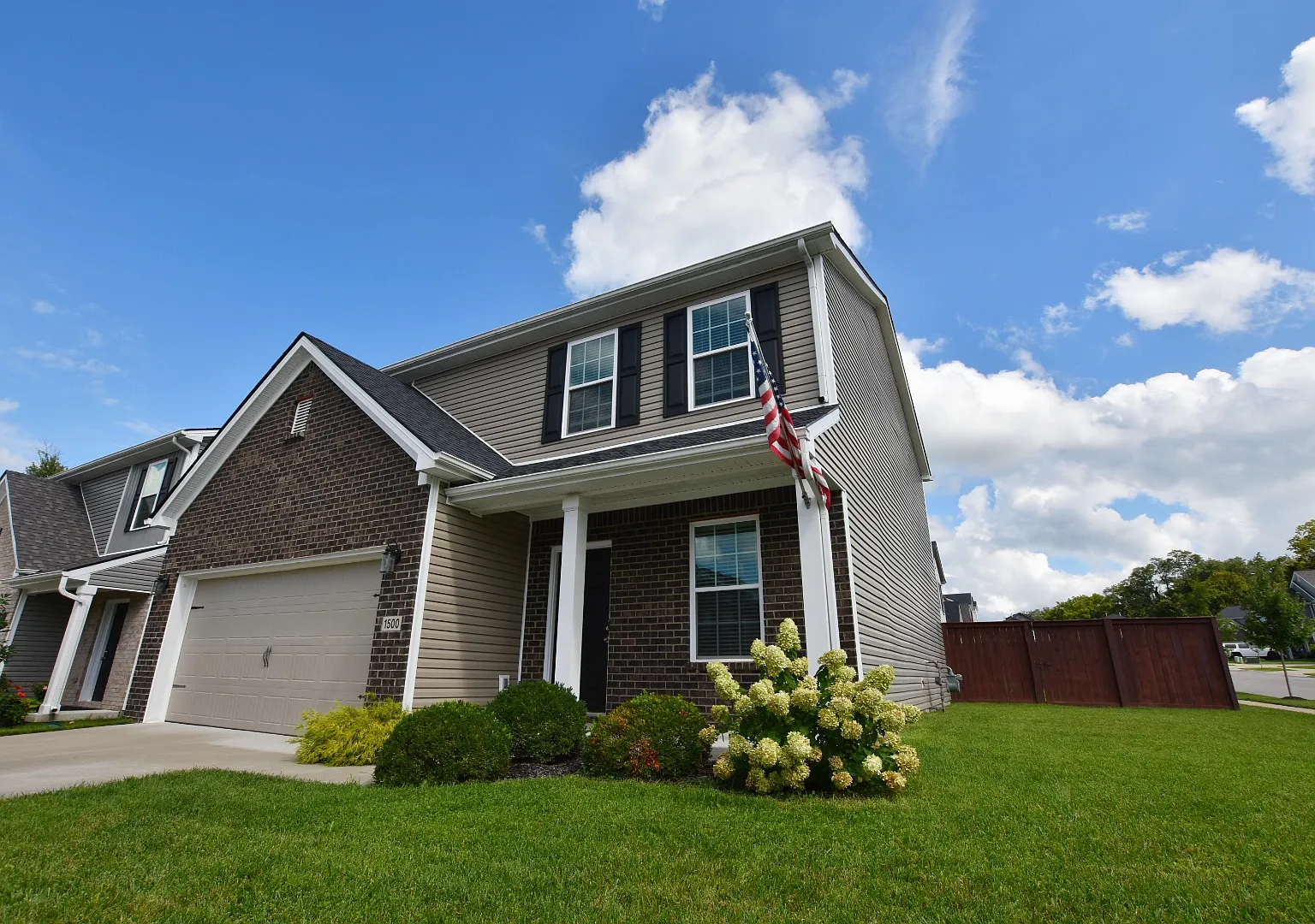 3 bed, 2.5 bath, 1997 sqft, $2,450 — Photo 2