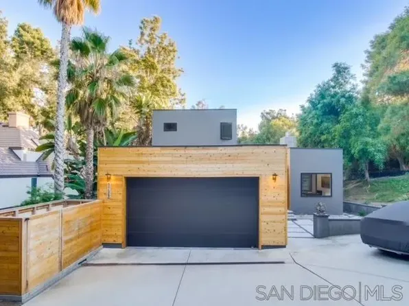 1739 Ivy Rd, Oceanside, CA 92054