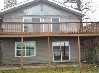 1281 Holiday Dr, Sandwich, IL 60548
