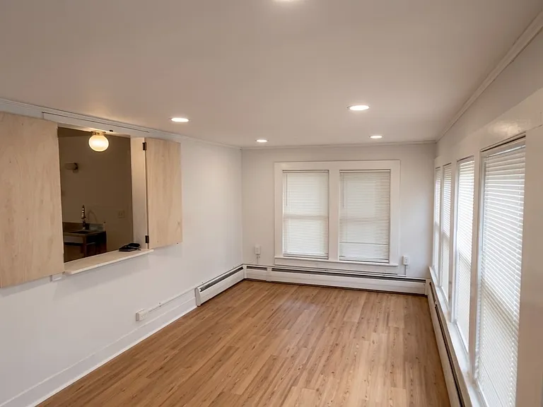 54 Bradbury St #1 — Photo 9