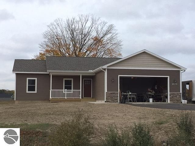 1st image of 4679 Fairway Dr