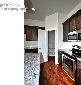 5th image of 1558 Sage Dr