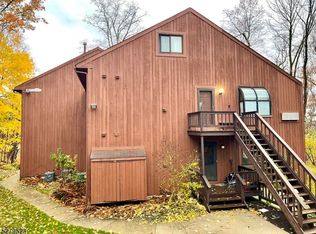 4 Keystone Dr #1, Vernon, NJ 07462