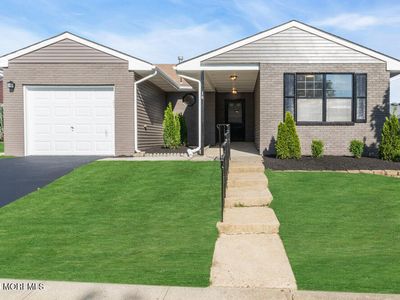16 Lansdale Drive, Marlboro, NJ, 07746