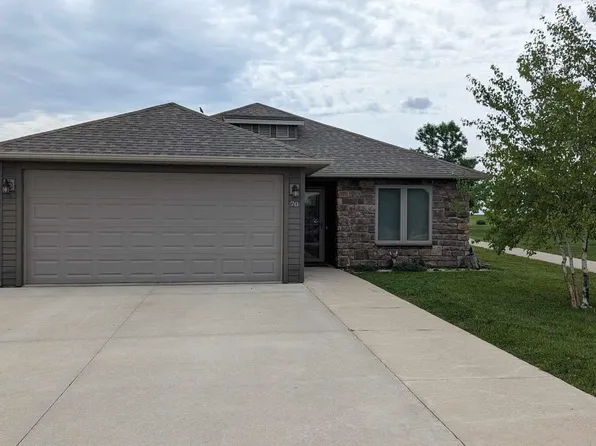 70 Stoneybrook Cir SW, Spencer, IA 51301