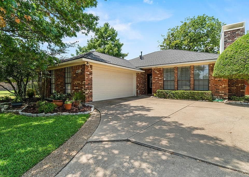 1st image of 115 S Winding Oaks Dr