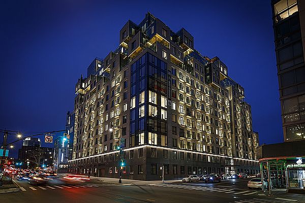 1st image of 250 Gold St #817