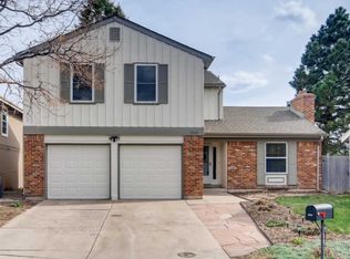 2989 S Newark Pl, Aurora, CO 80014