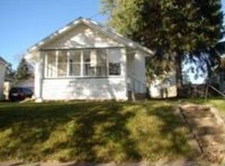 828 W Homer St, Freeport, IL 61032