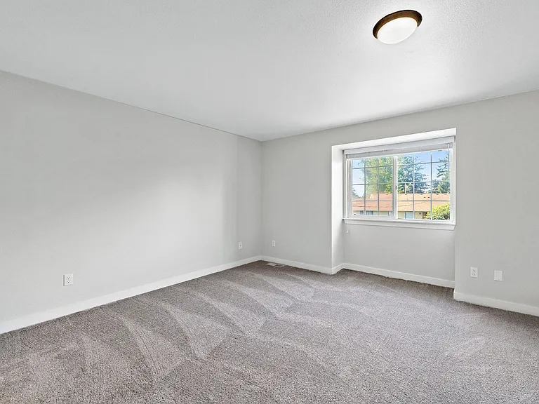 8206 47th Ave NE #A — Photo 15