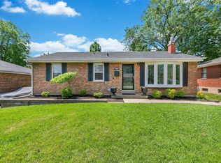 8924 Ione Ln, Saint Louis, MO 63123