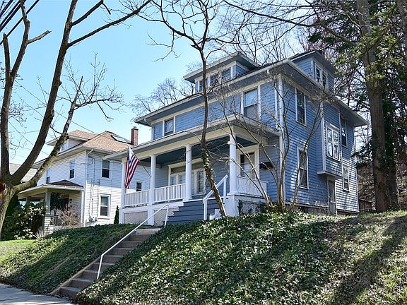 2nd image of 164 Helen St