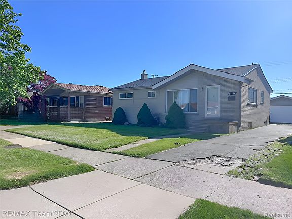 2nd image of 25154 Huron St