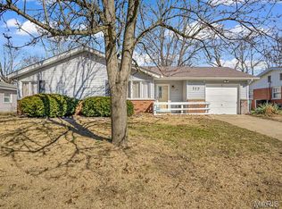 117 Primrose Ln, Fairview Heights, IL 62208