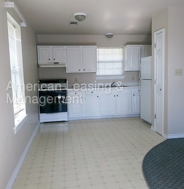 1st image of 5210 Green Ave